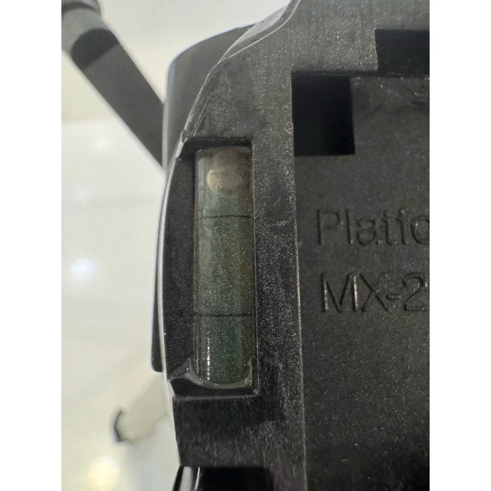 mx-2000P Tripod